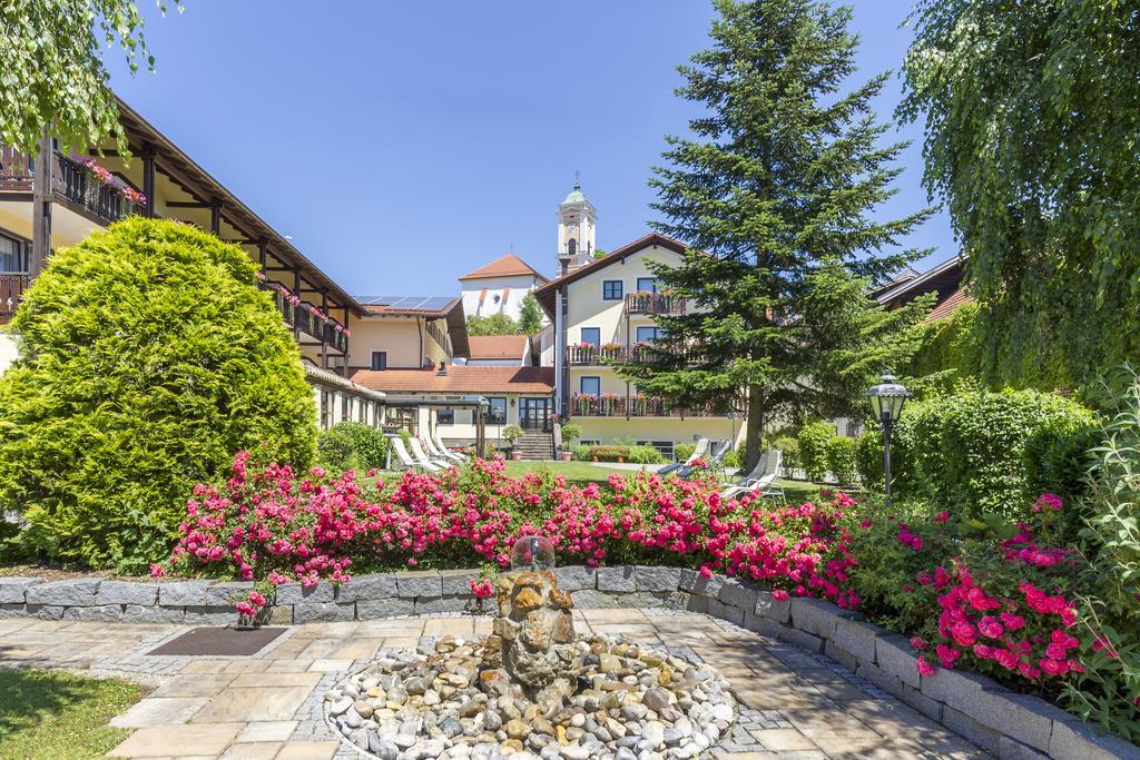 Graefliches Hotel Alte Post Бад-Бирнбах Экстерьер фото